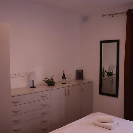 Xlendi Cliff And Sea View Apartment Gozo Malta * Xlendi